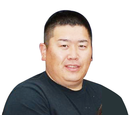 民宿いよじ　店主